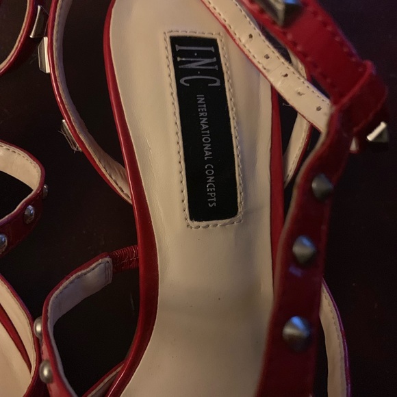 Beautiful 👠 - Picture 2 of 8